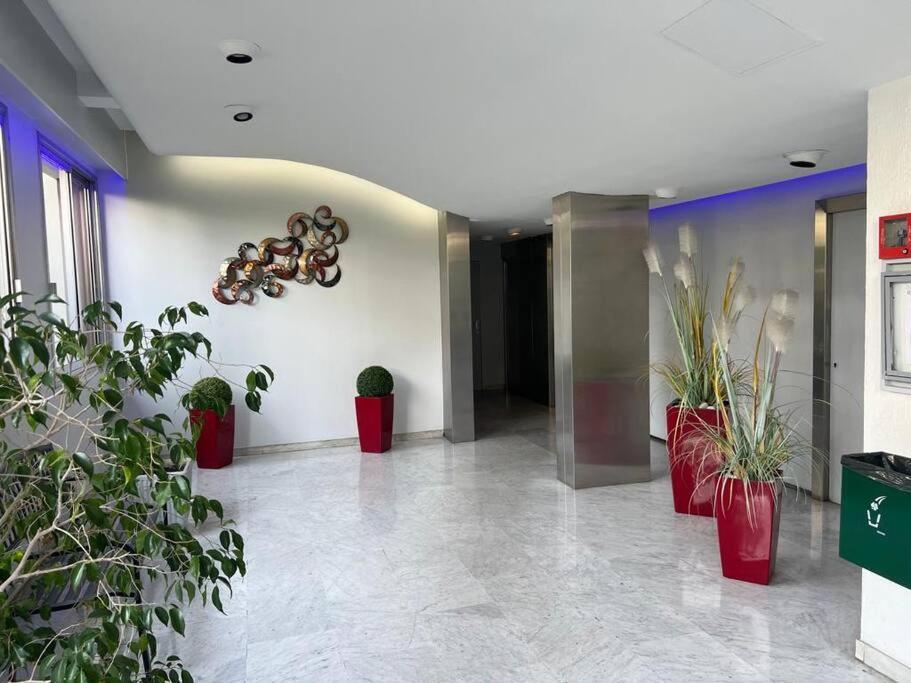 Studio Centre De Канны Экстерьер фото
